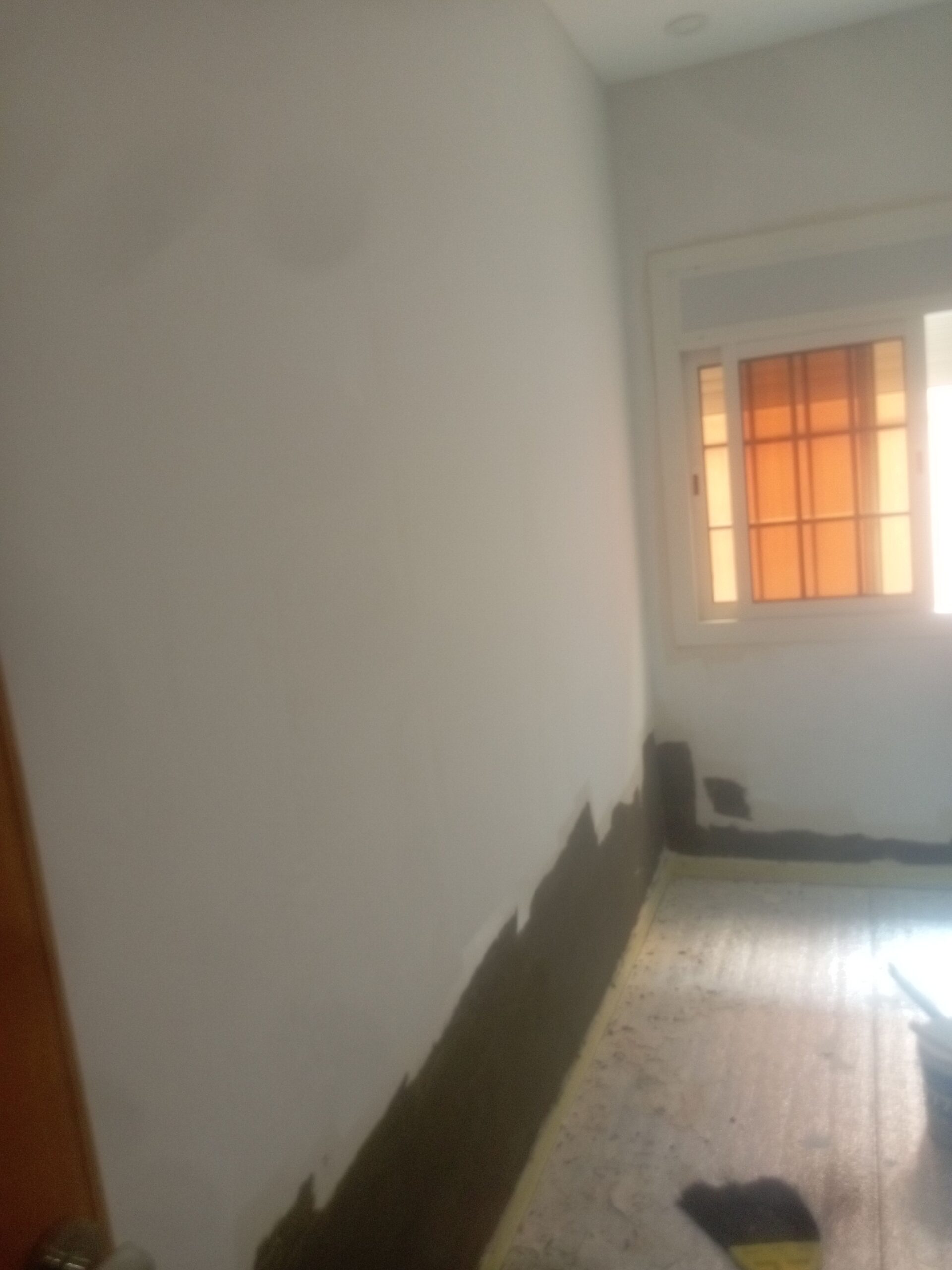 معلم بويا ديكورات دهانات جده