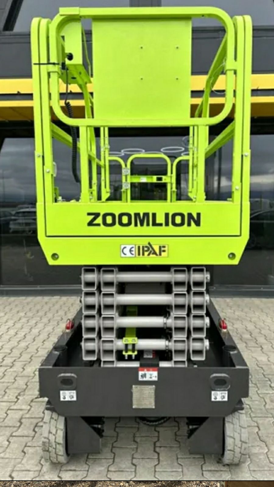 سيزرلفت للإيجار في جدة رافعات مقصية للإيجار بجدة ب