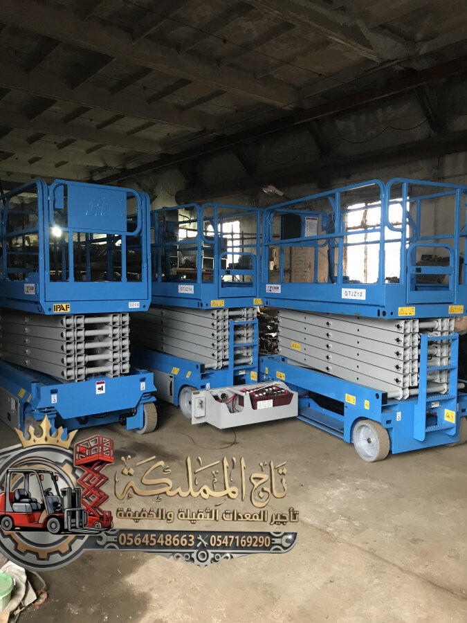 سيزر لفت مان لفت فوركلفت كرينات للايجار الدمام