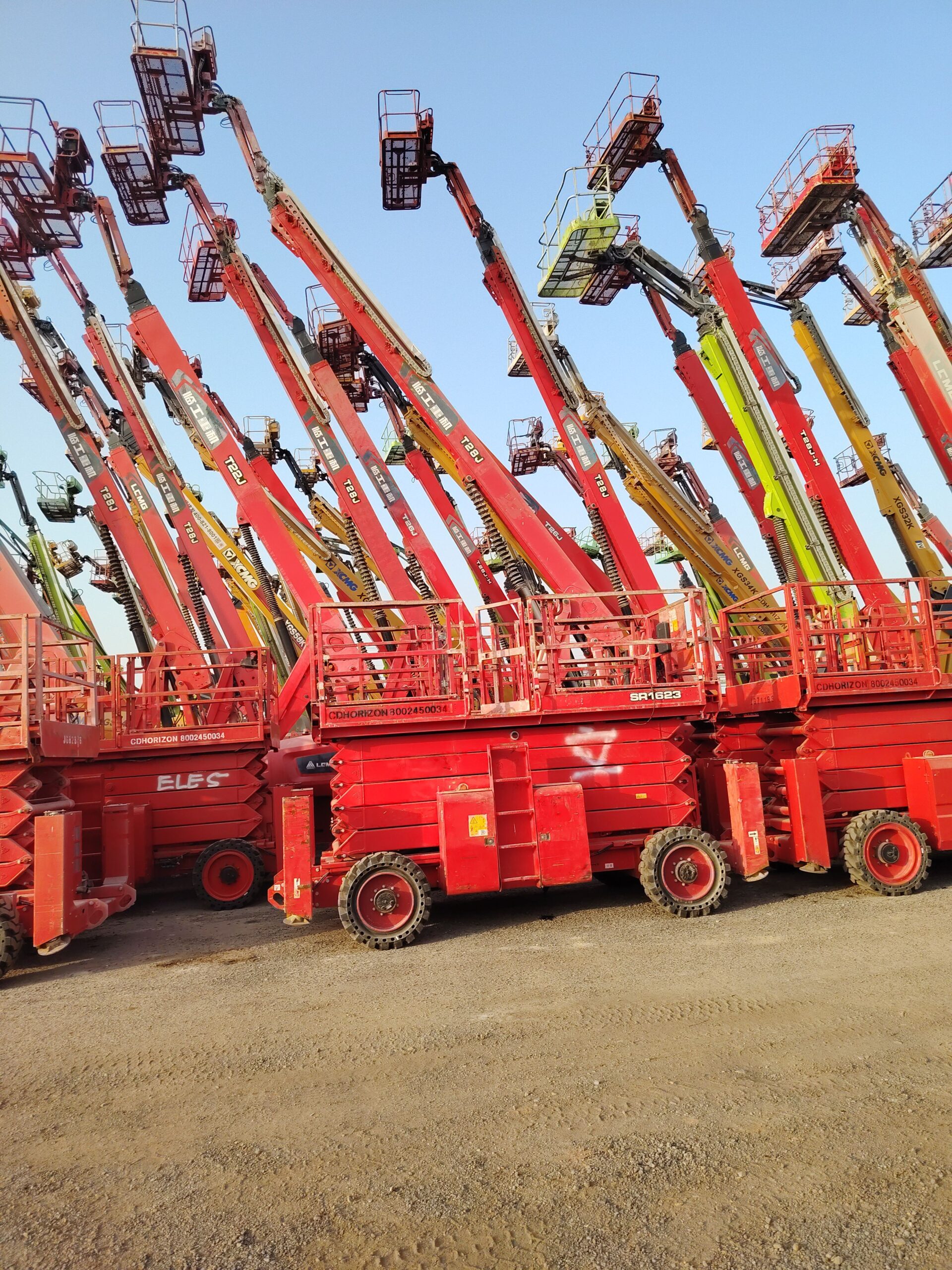 سيزرلفت للايجار، مان لفت للايجار، فوركلفت وكرينات