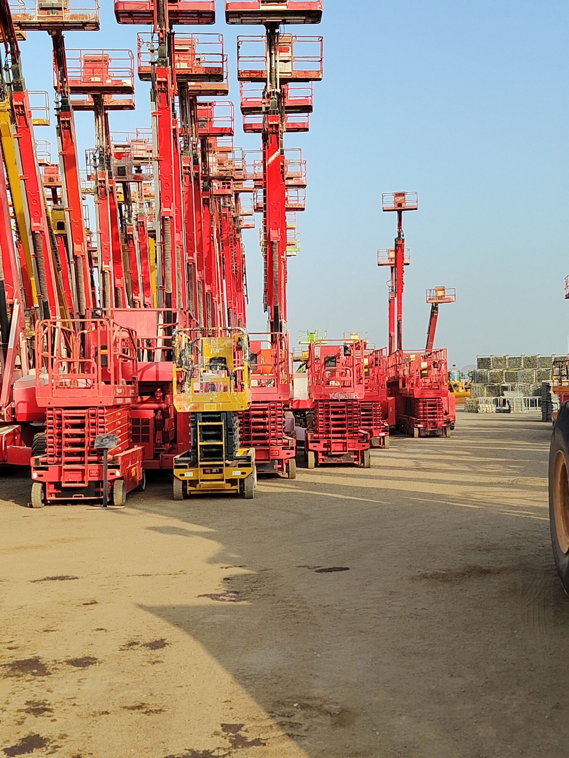 سيزرلفت للايجار، مان لفت للايجار، فوركلفت وكرينات