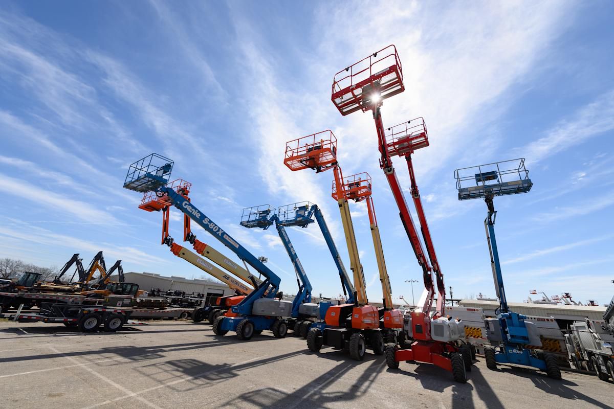 تأجير بوم لفت تلسكوبي مان لفت للايجار في الرياض |