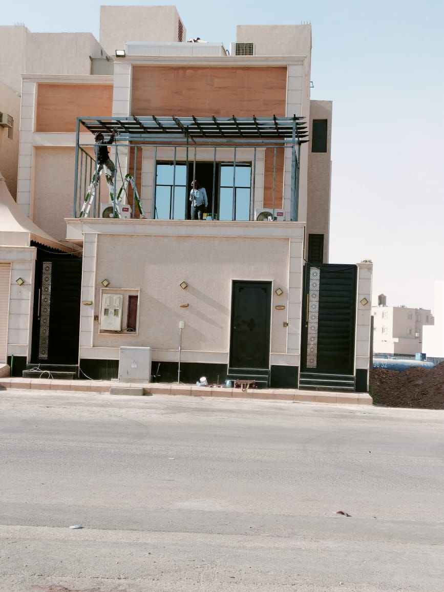 حداد مظلات وسواتر وابوب