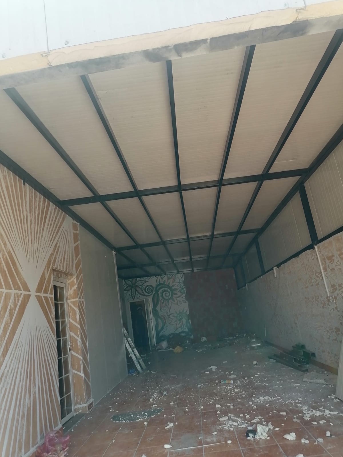 غرف عازله للحراره والصوت ساندوتش بنل صطح وجوانب وم