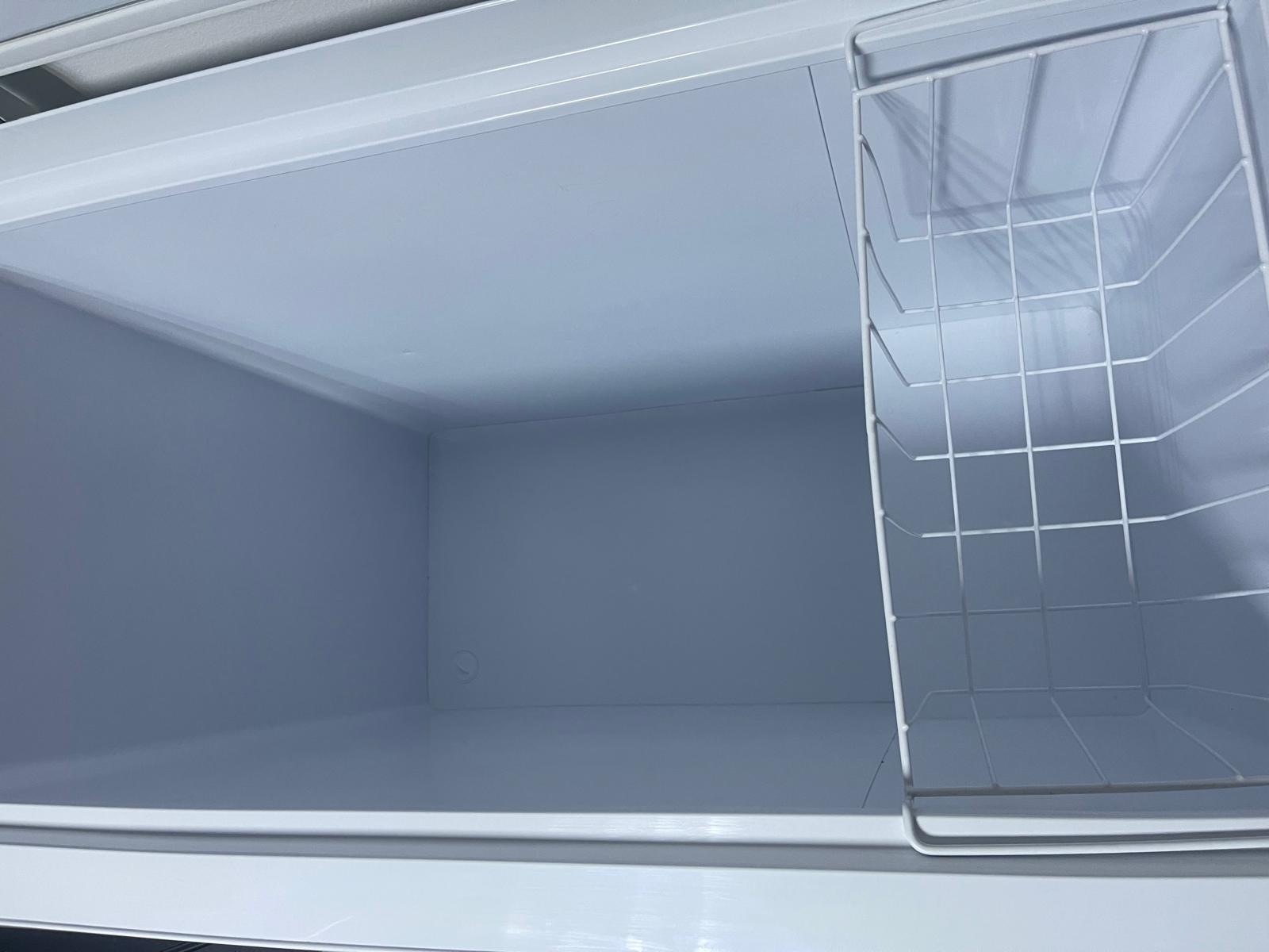 فريزر للبيع