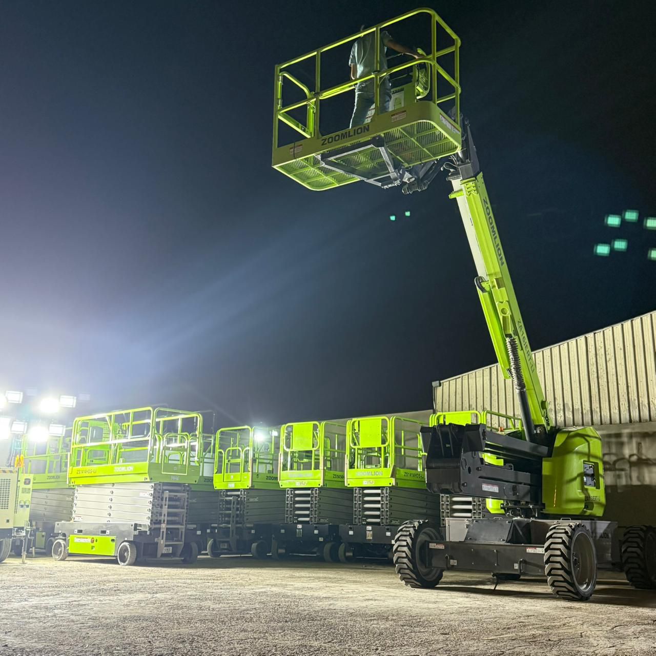 سيزر لفت – مان لفت – فوركلفت – للأيجار جدة مكة الم