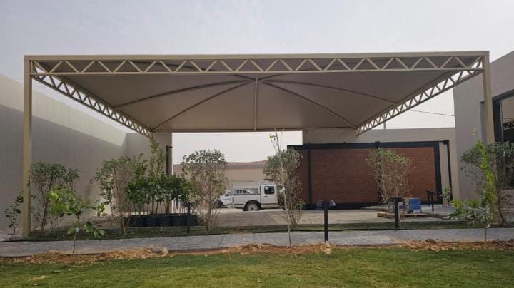 مظلات وسواتر وغرف ساندوش بنل عازله للحراره