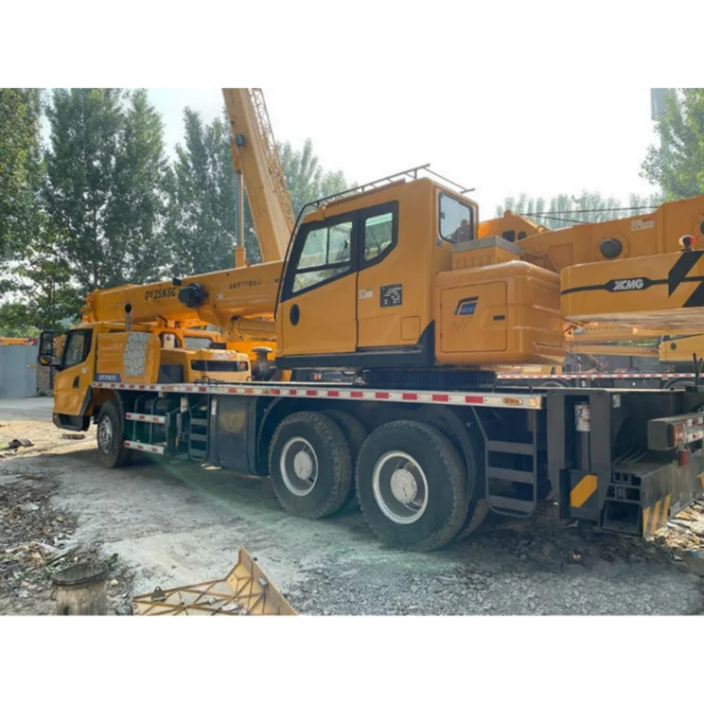 كرين موبايل وونش تلسكوبية وتاور كرين 10–300 طن | ي