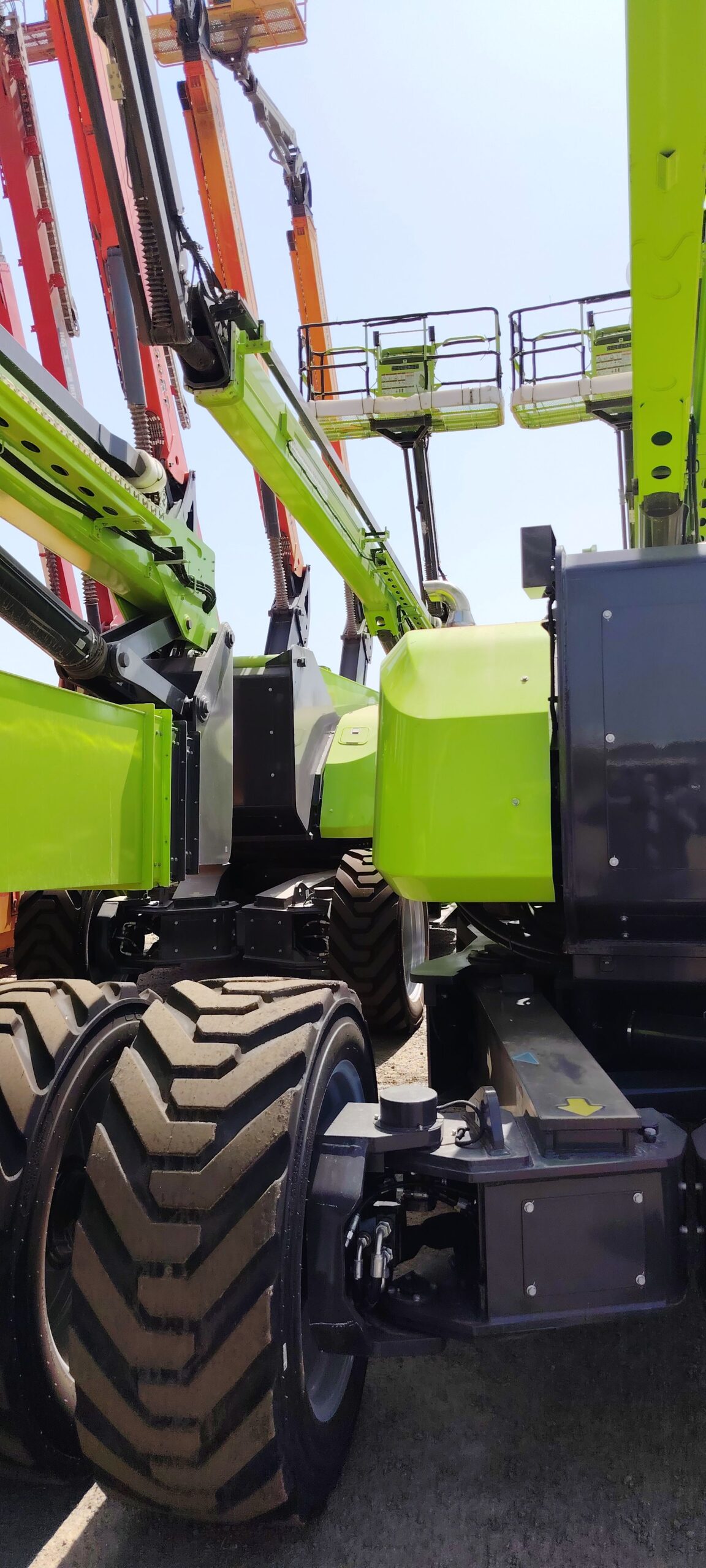 مان لفت للايجار.. رافعات شوكية للإيجار.. سيزر لفت