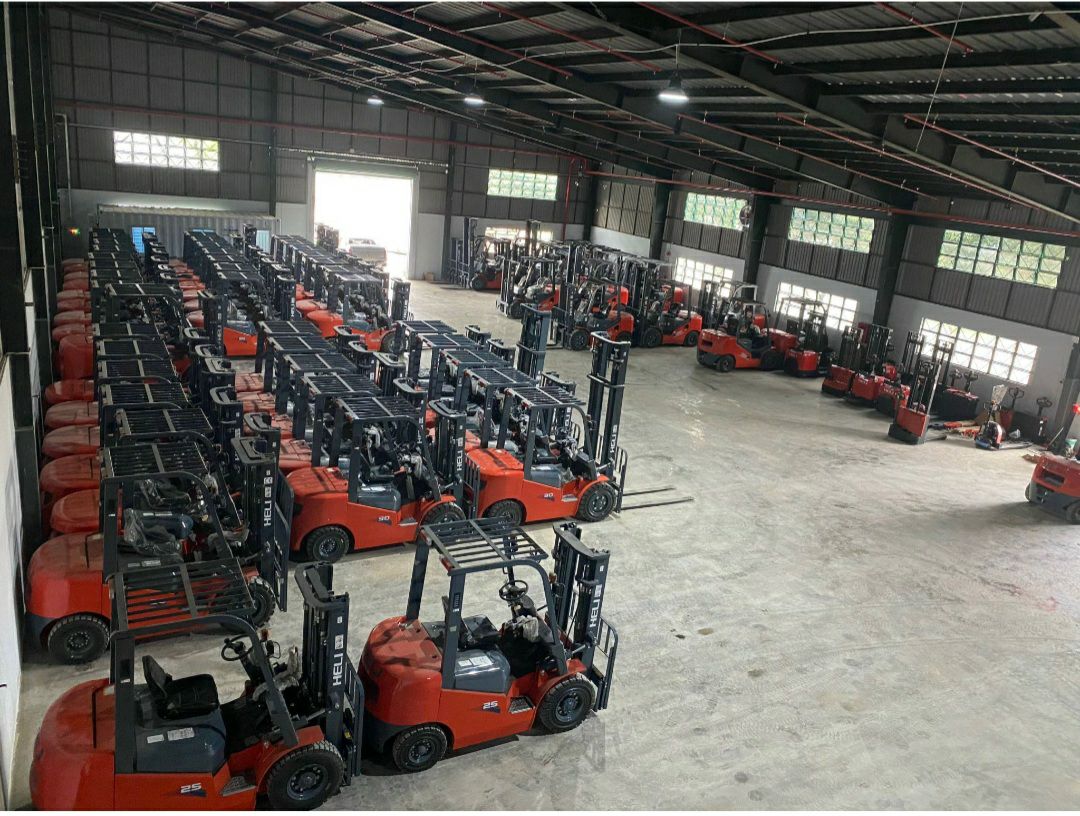 تأجير سيزرلفت مان لفت رافعة مقصية رافعة شوكية كرين