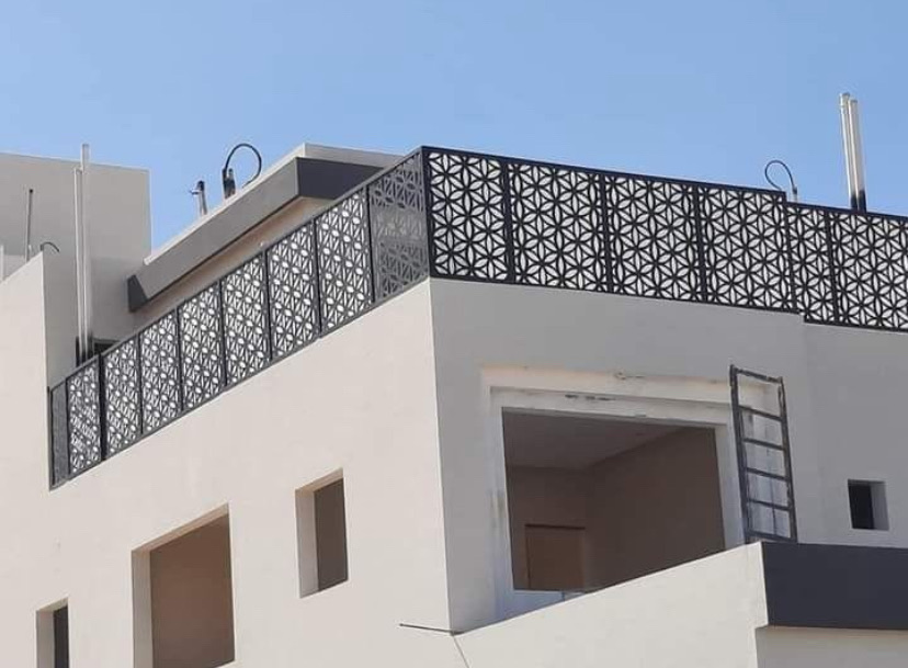 مظلات وسواتر وغرف ساندوش بنل عازله للحراره