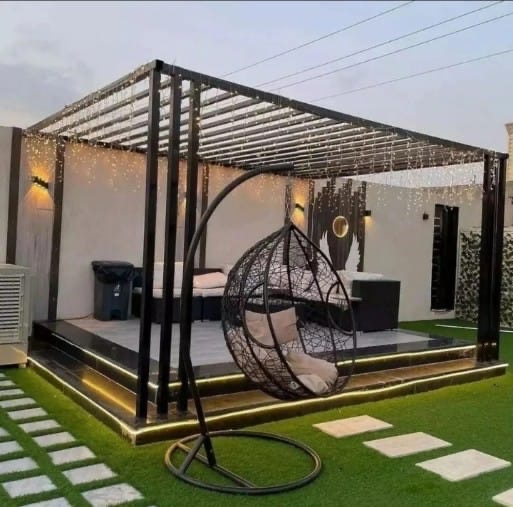 مظلات جلسات برجولات وساندوتش بنل مع بديل خشب