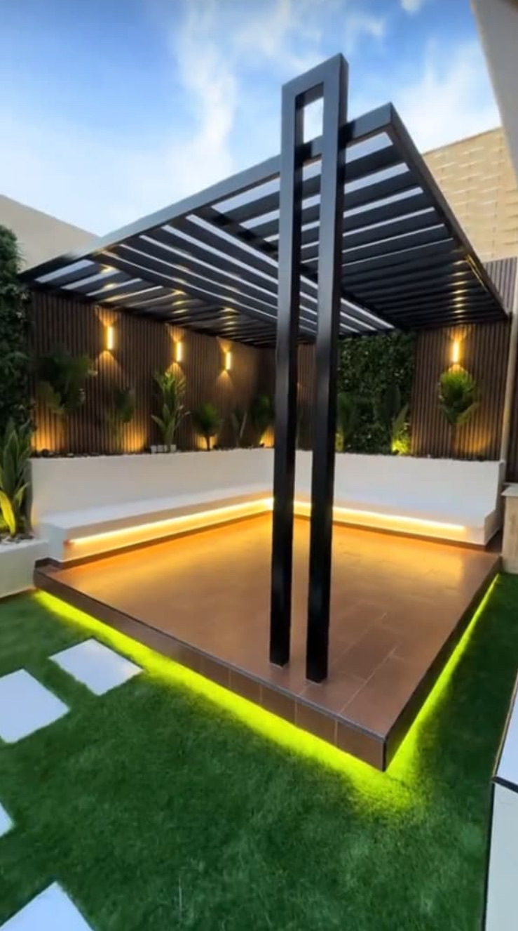 مظلات سيارات مظلات جلسات عرف عازله للحراره ساندوتش