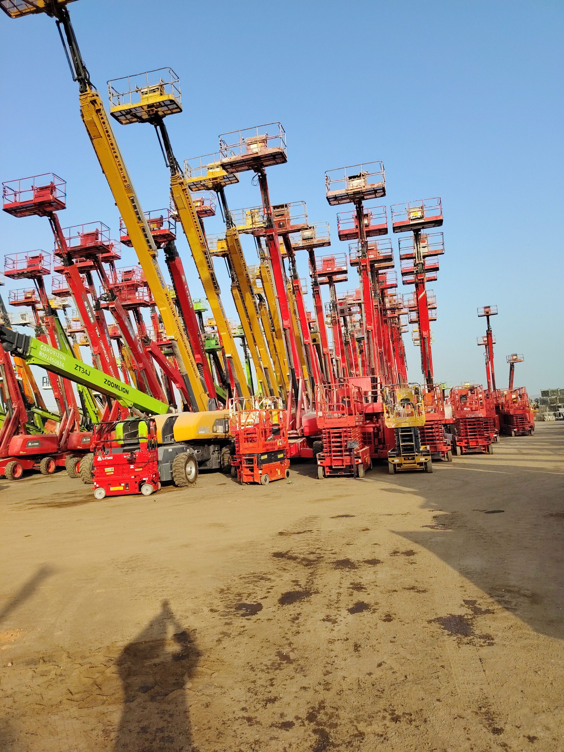 سيزر لفت ومان لفت ورافعات شوكيه وجي سي بي وبوم ترا