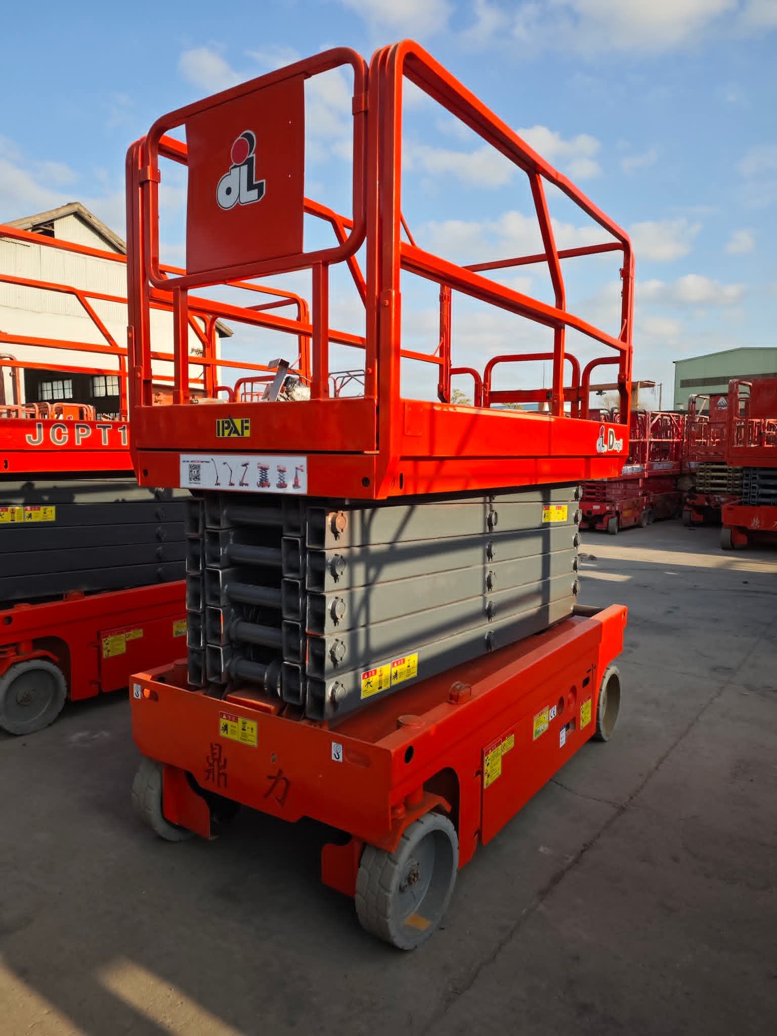 مان لفت فوركلفت سيزر لفت للإيجار جدة