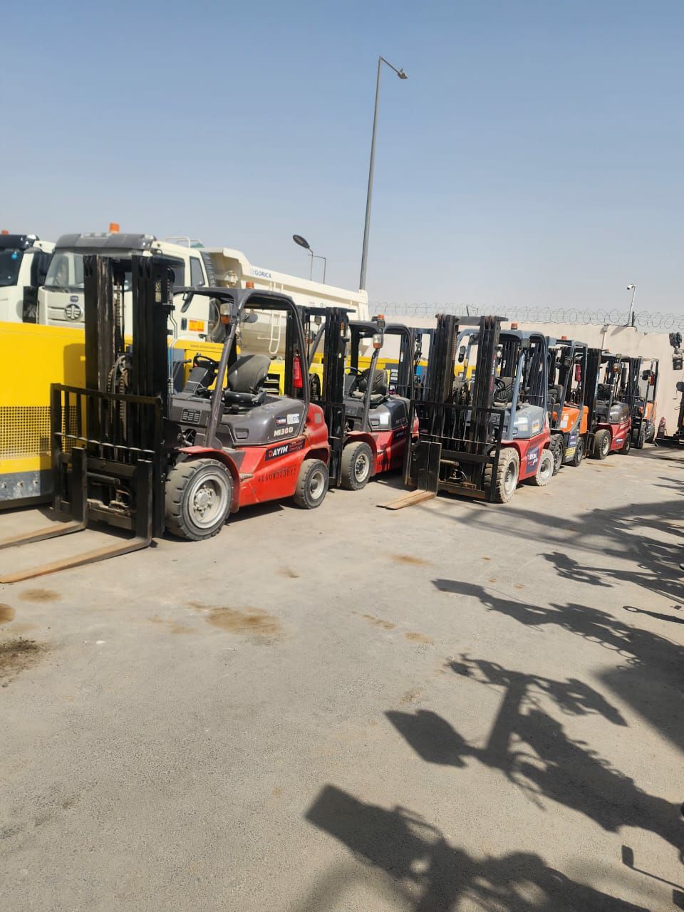 مان لفت سيزرلفت رافعات شوكية للإيجار الرياض