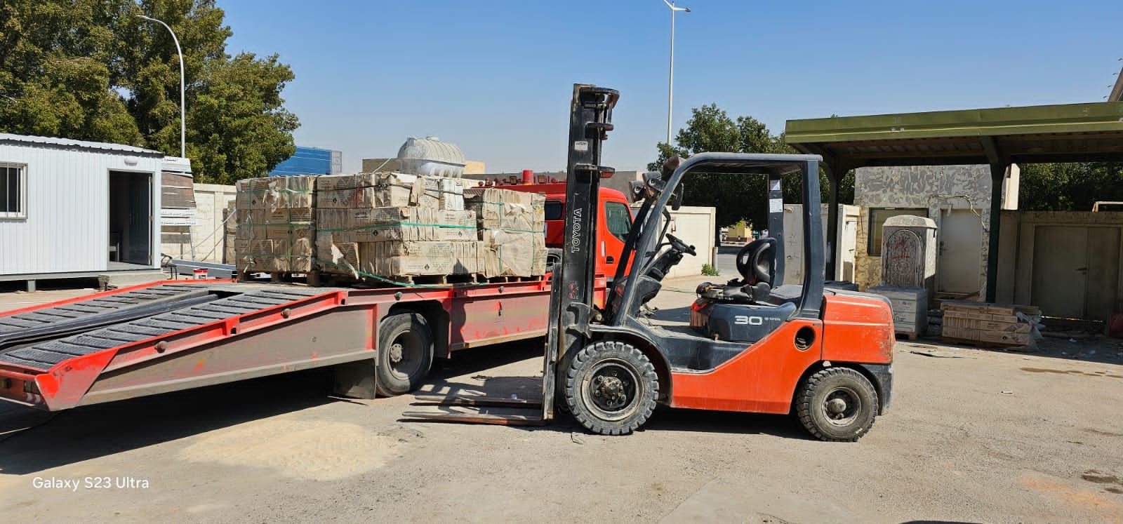 فوركلفت رافعه شوكيه للايجار