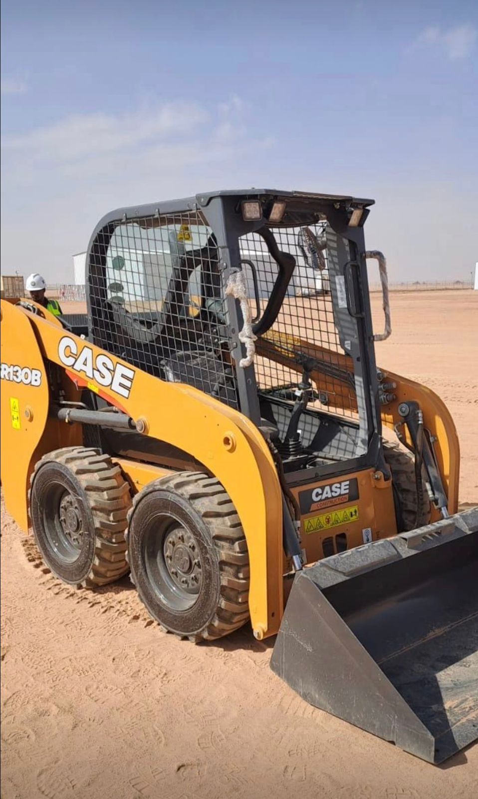 مان لفت للايجار.. فوركلفت وكرينات وجي سي بي وبوم ت