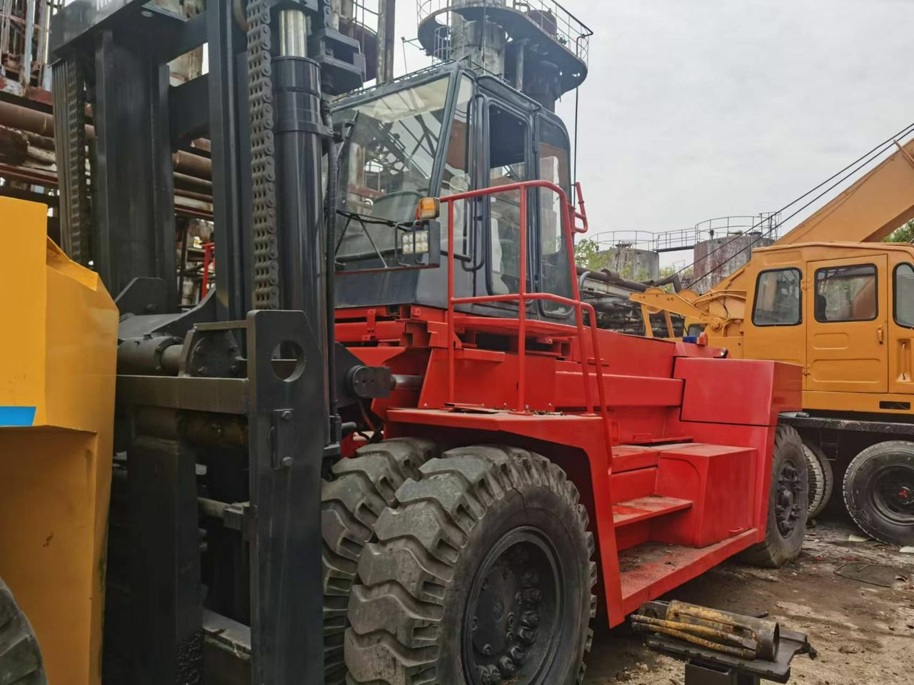 رافعات شوكية فوركلفت للايجار الرياض 30طن الدمام