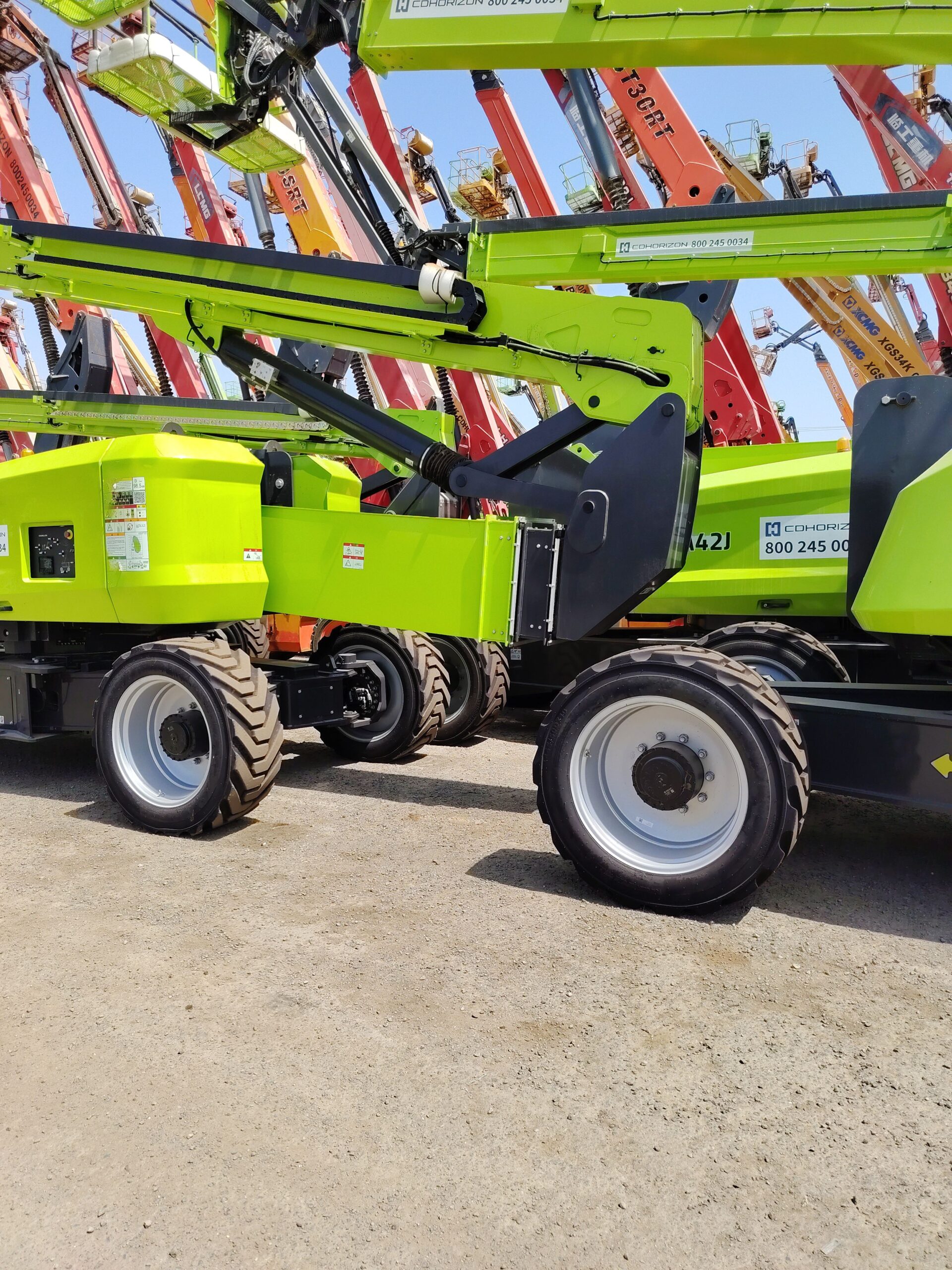 سيزر لفت للايجار.. مان لفت للايجار.. فوركلفت وكرين