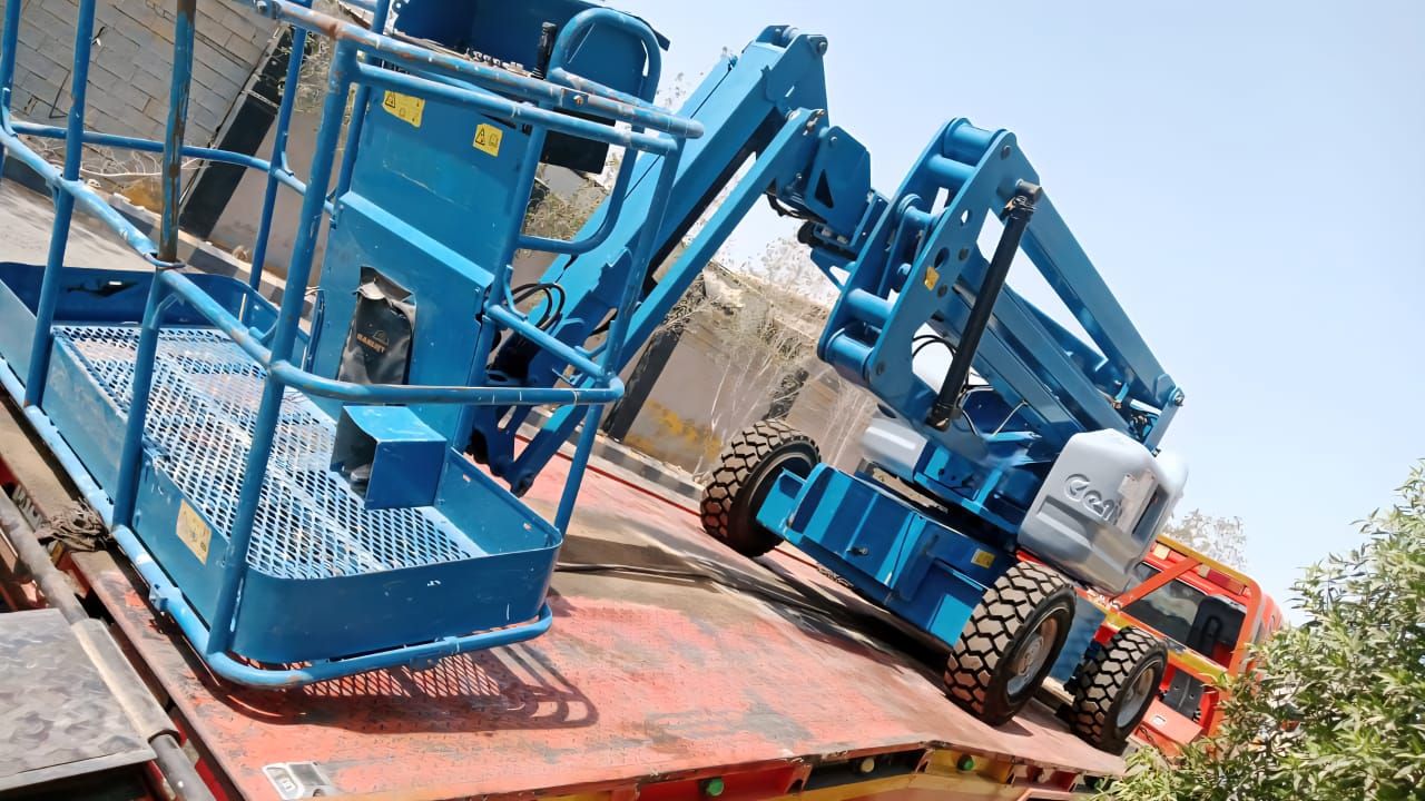 سيزر لفت للايجار رافعه شوكيه للايجار مانلفت للايجا