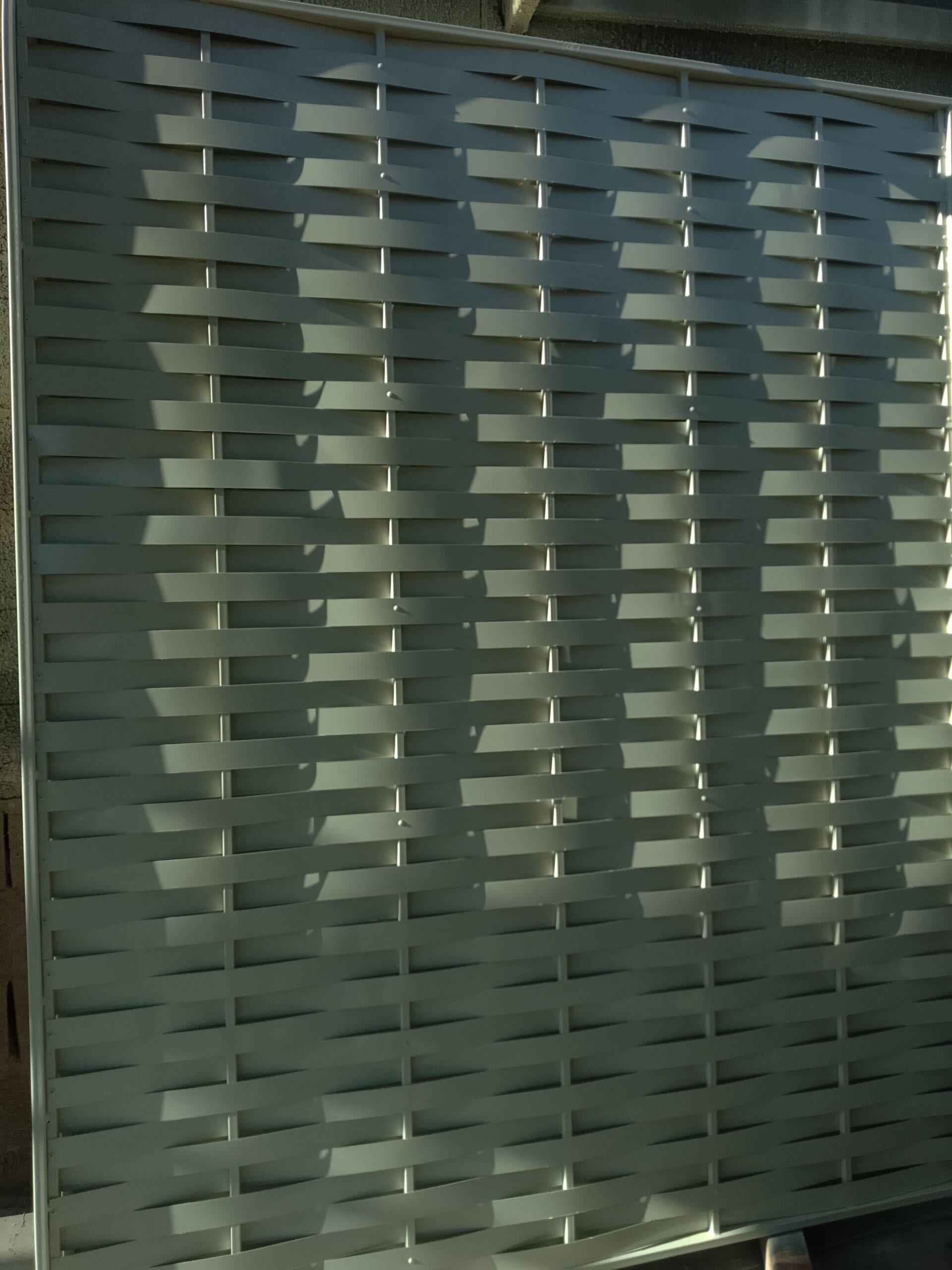 مظلا ت وسواتر ساندويتش بنل وبرجول جده ومكه