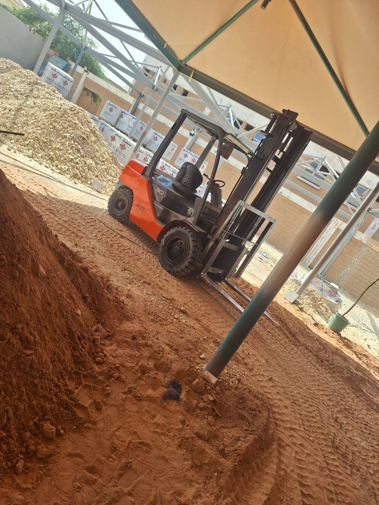 رافعه شوكيه فوركلفت للايجار شهري يوميات مشاوير أسب