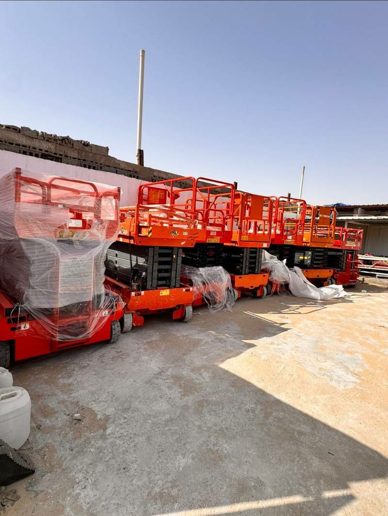 سيزر لفت و مان لفت و رافعات شوكية للإيجار الرياض