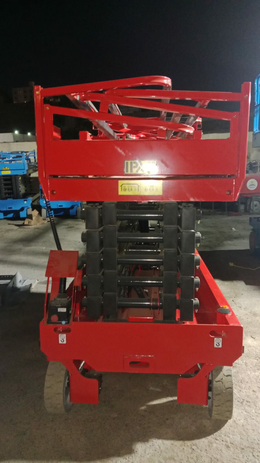 تأجير سيزرلفت في جده| رافعات مقصيه للايجار في جده