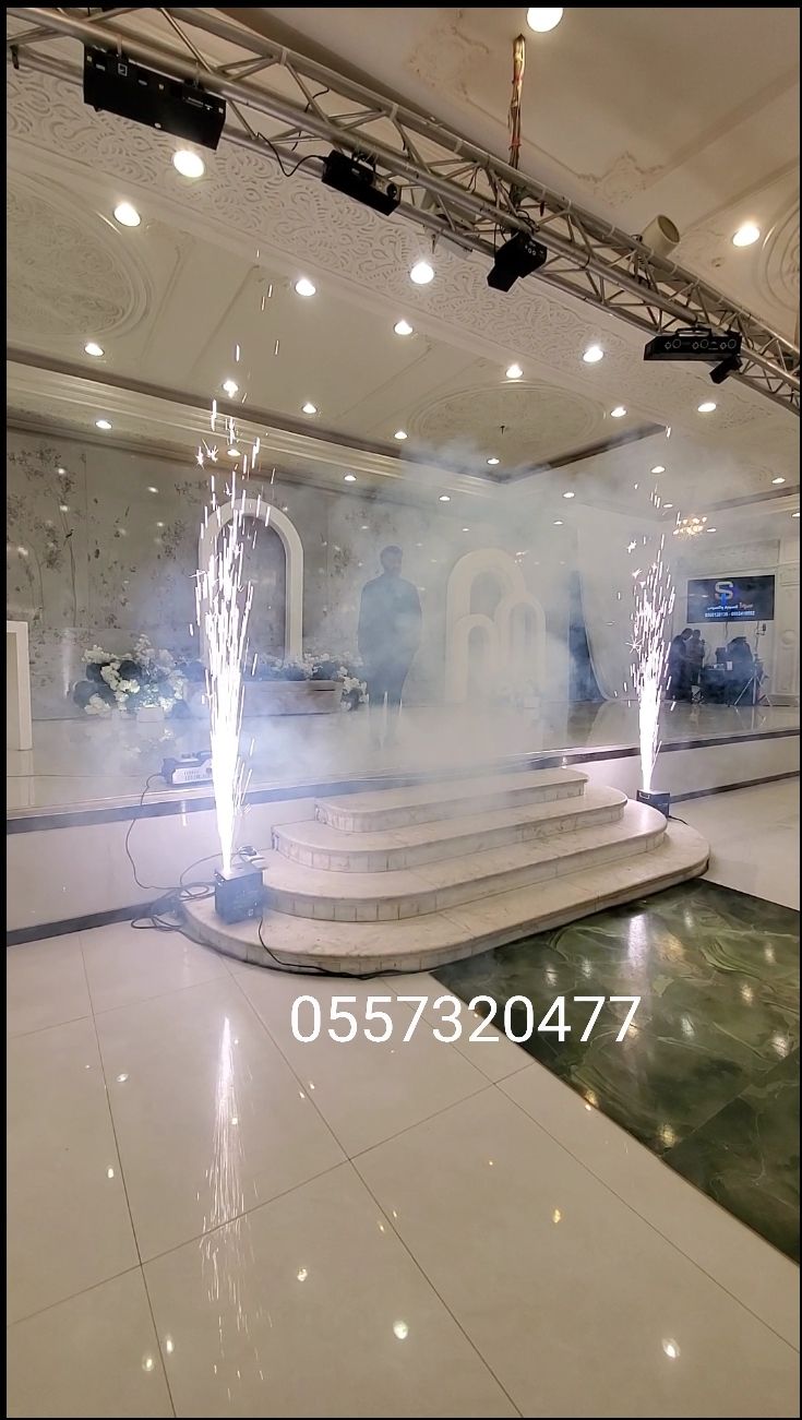 تأجير اجهزة افتتاحات كشافات اضاءات ليزر بالونات نف