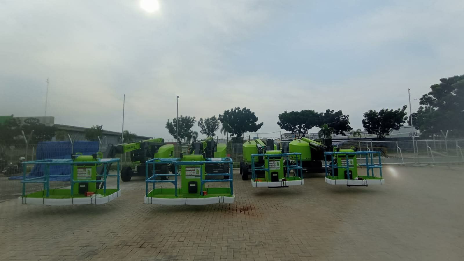 مان لفت للإيجار سيزر لفت للإيجار