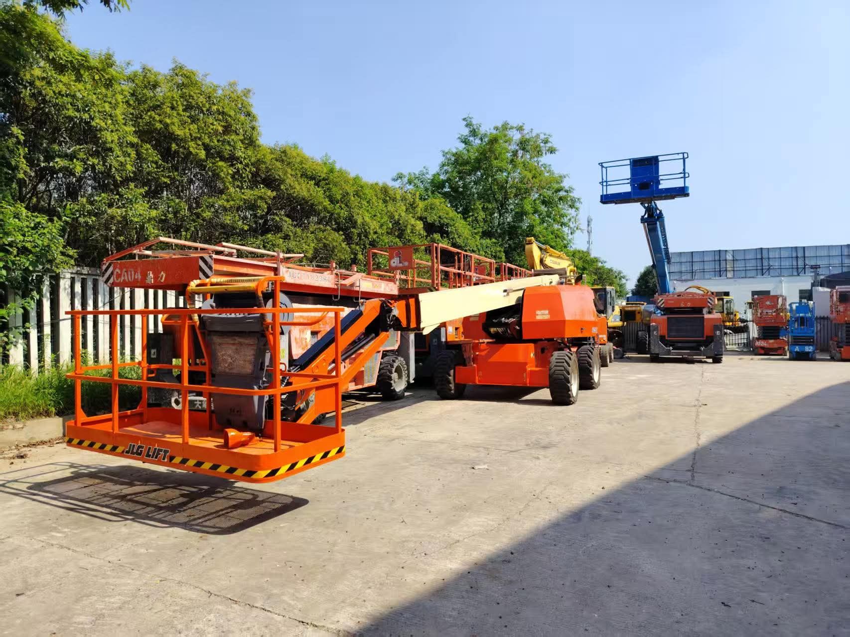 سيزر لفت مان لفت فوركلفت للإيجار الرياض