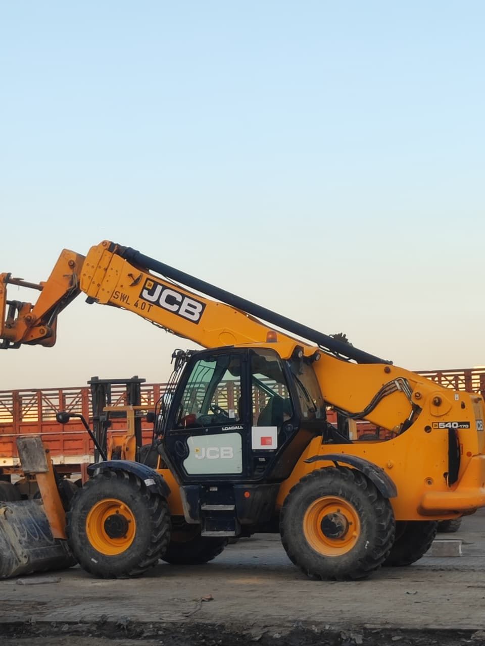 رافعات شوكيه رافعه مقصيه رافعه تيلسكوبيه سيزرلفت ل