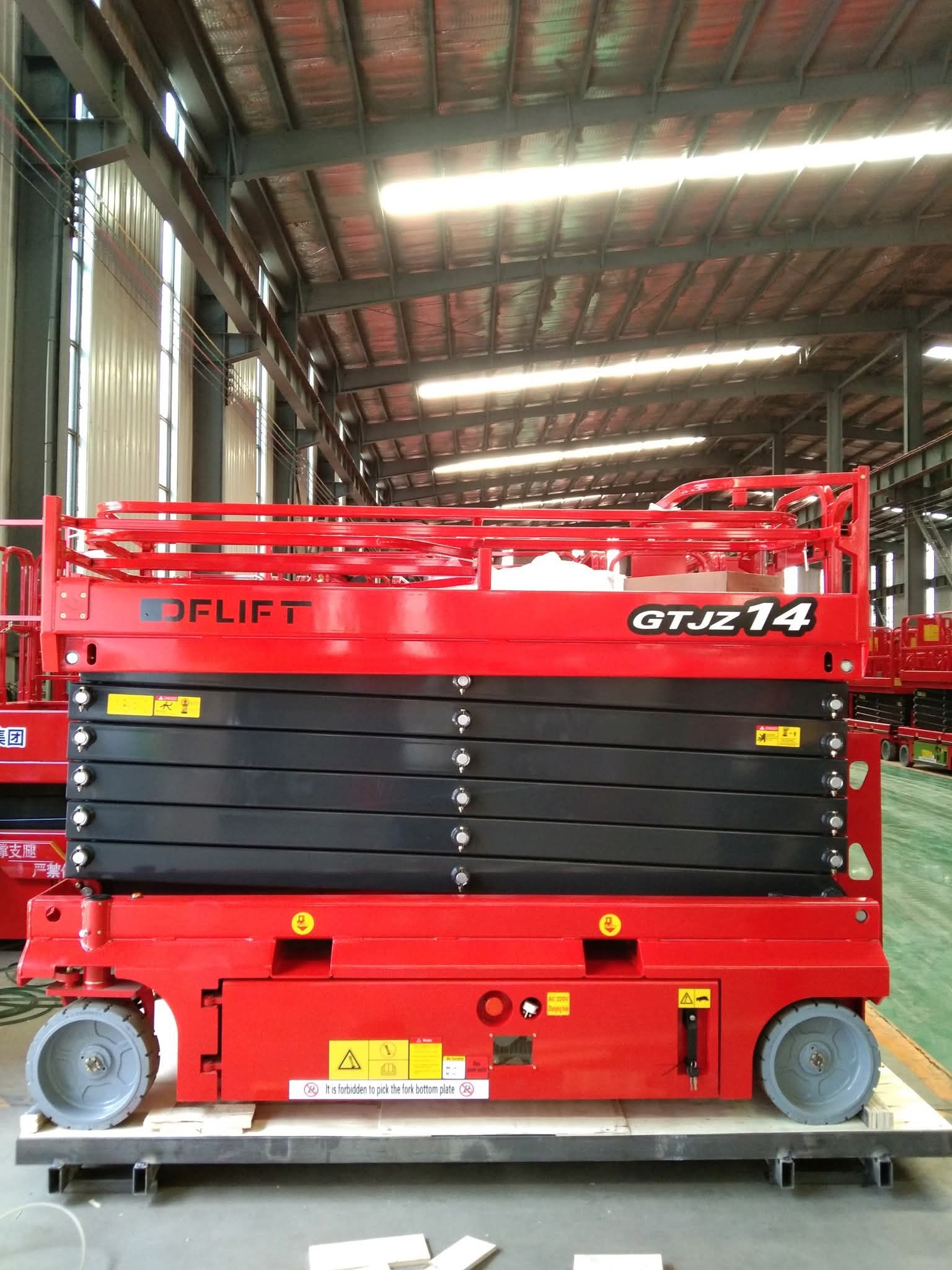 رافعات مقصية (سيزرلفت) 8–16 متر للإيجار في الدمام