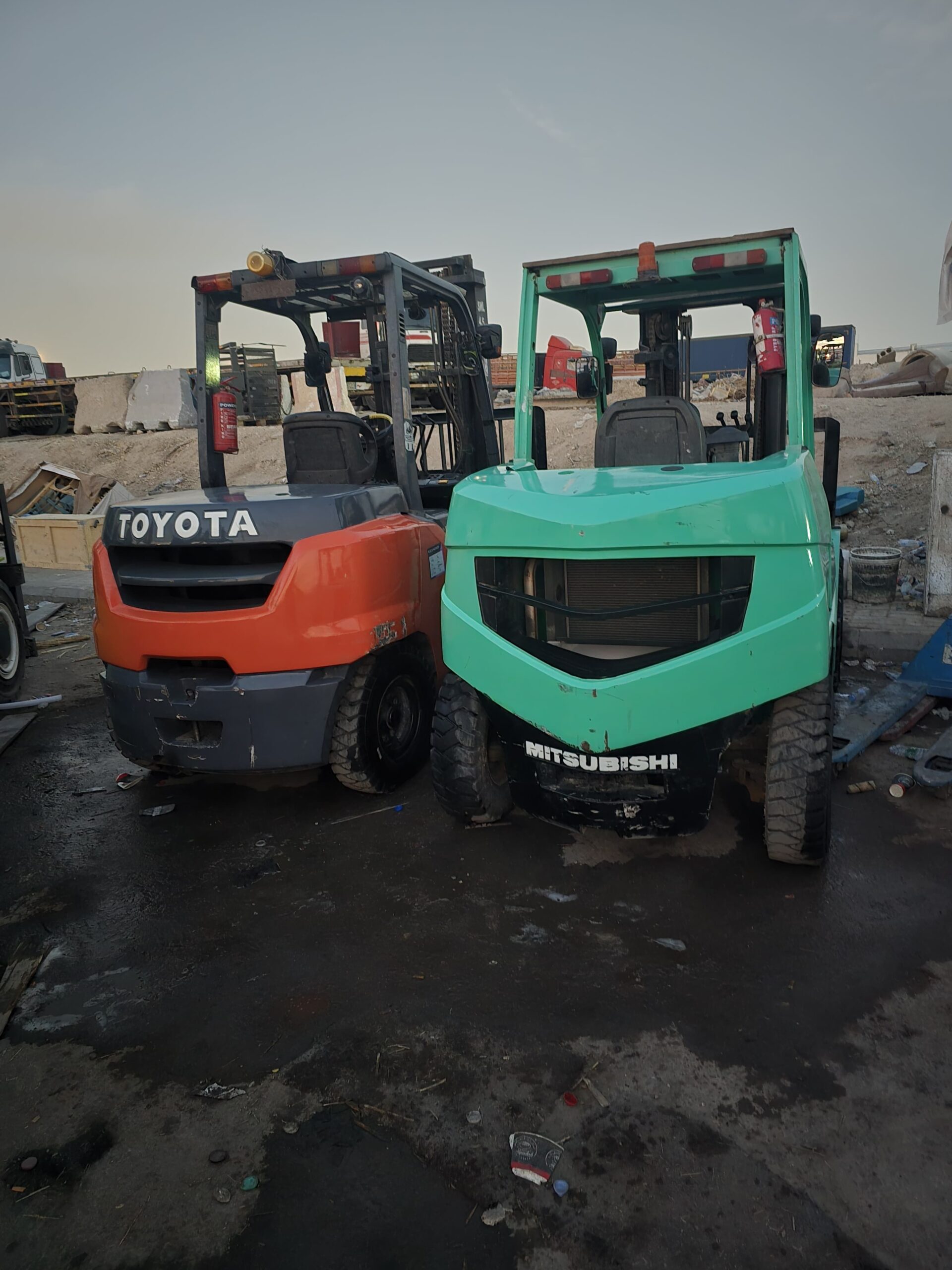 تاجير رافعات فور كلفت سيزر لفت مان لفت