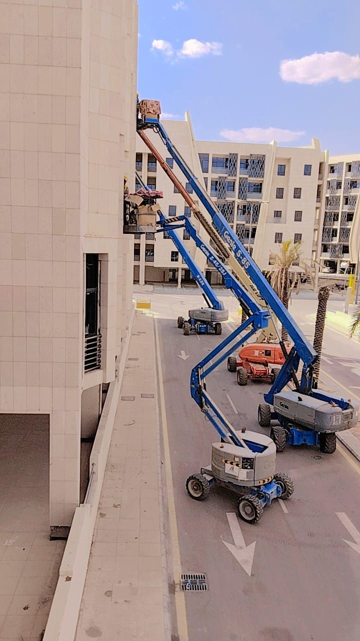 سيزرلفت للايجار.. رافعات شوكية للايجار.. مان ليفت