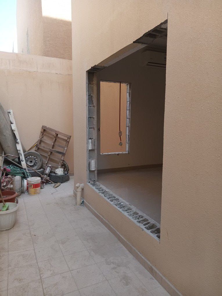 للقص جدران ابواب وانوفز وتكسير