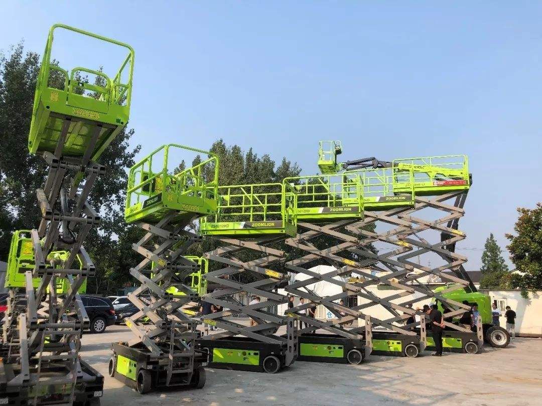 سيزر لفت . مان لفت . فوركلفت للإيجار – رافعات شوكي