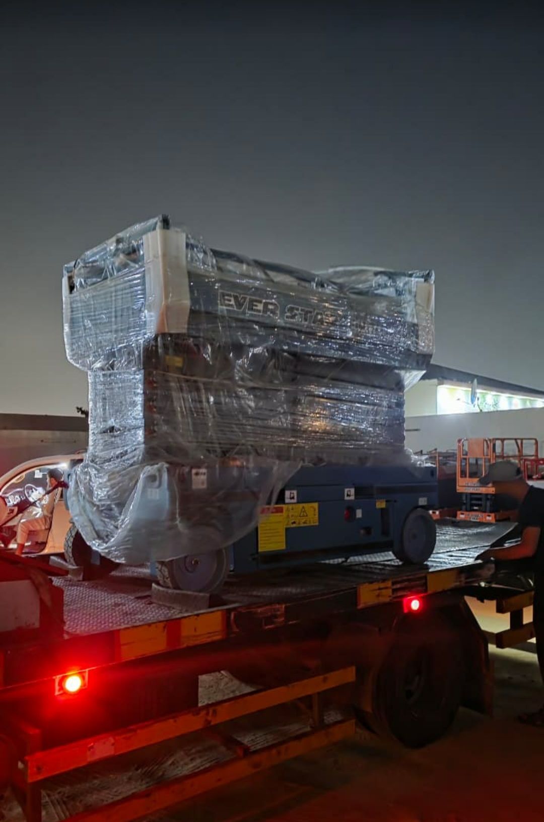 سيزرلفت اللايجار مانلفت اللايجار رافعات مقصية سقال