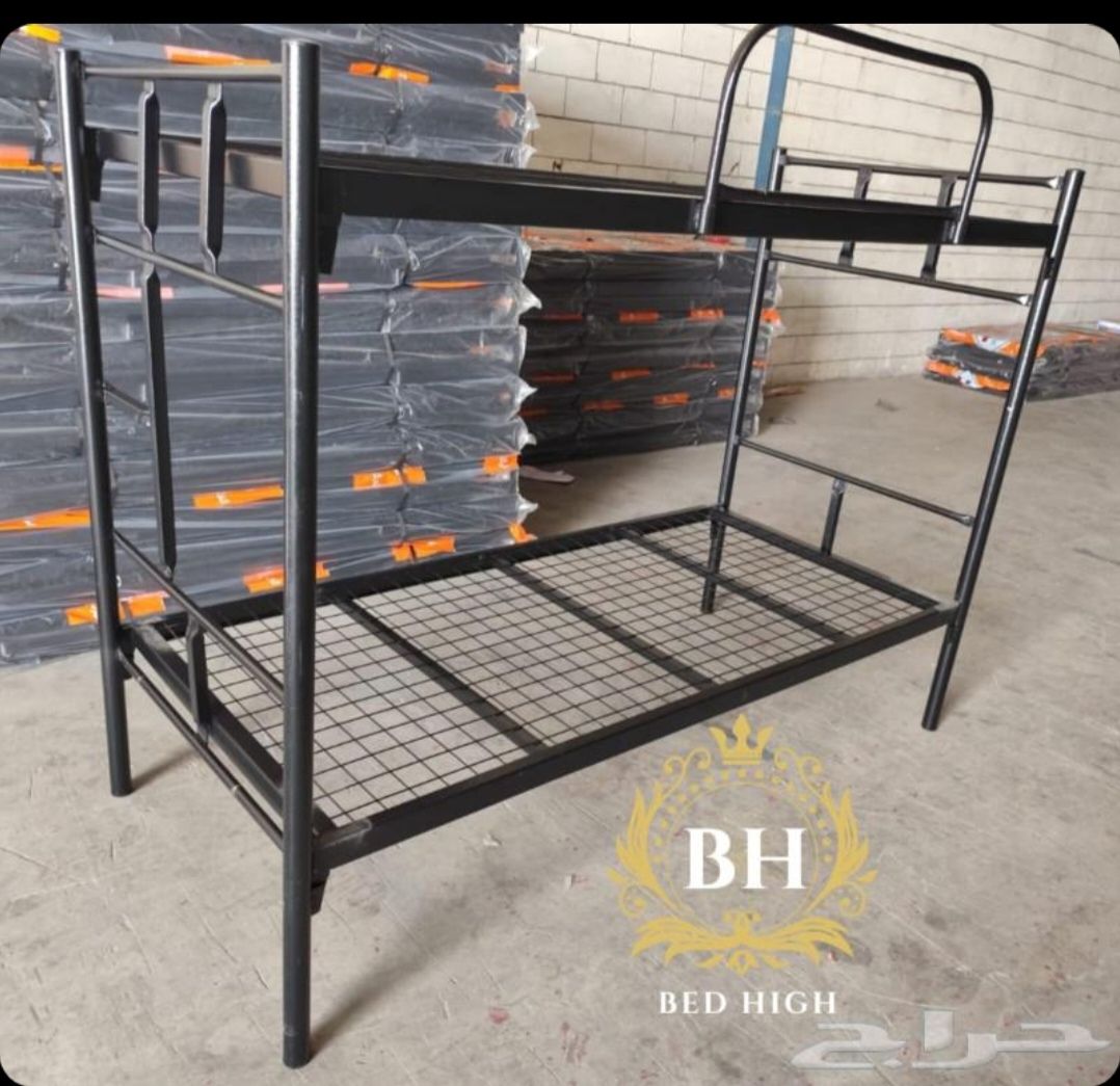 يوجد لدينا سراير حديد دور دورين عليه ضمان خمس سنوا