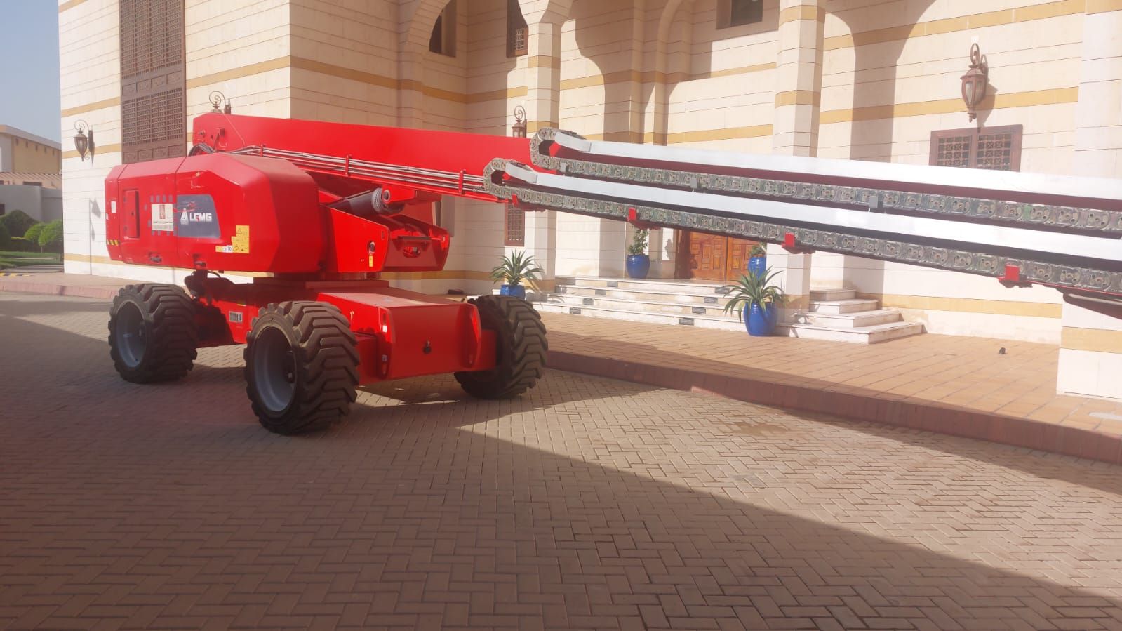 سيزرلفت للايجار، مان لفت للايجار، رافعات شوكية وكر