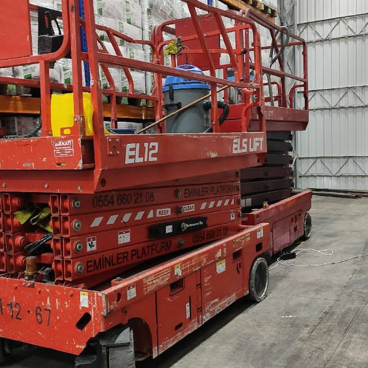 سيزرلفت للايجار رافعات مقصيه للايجار