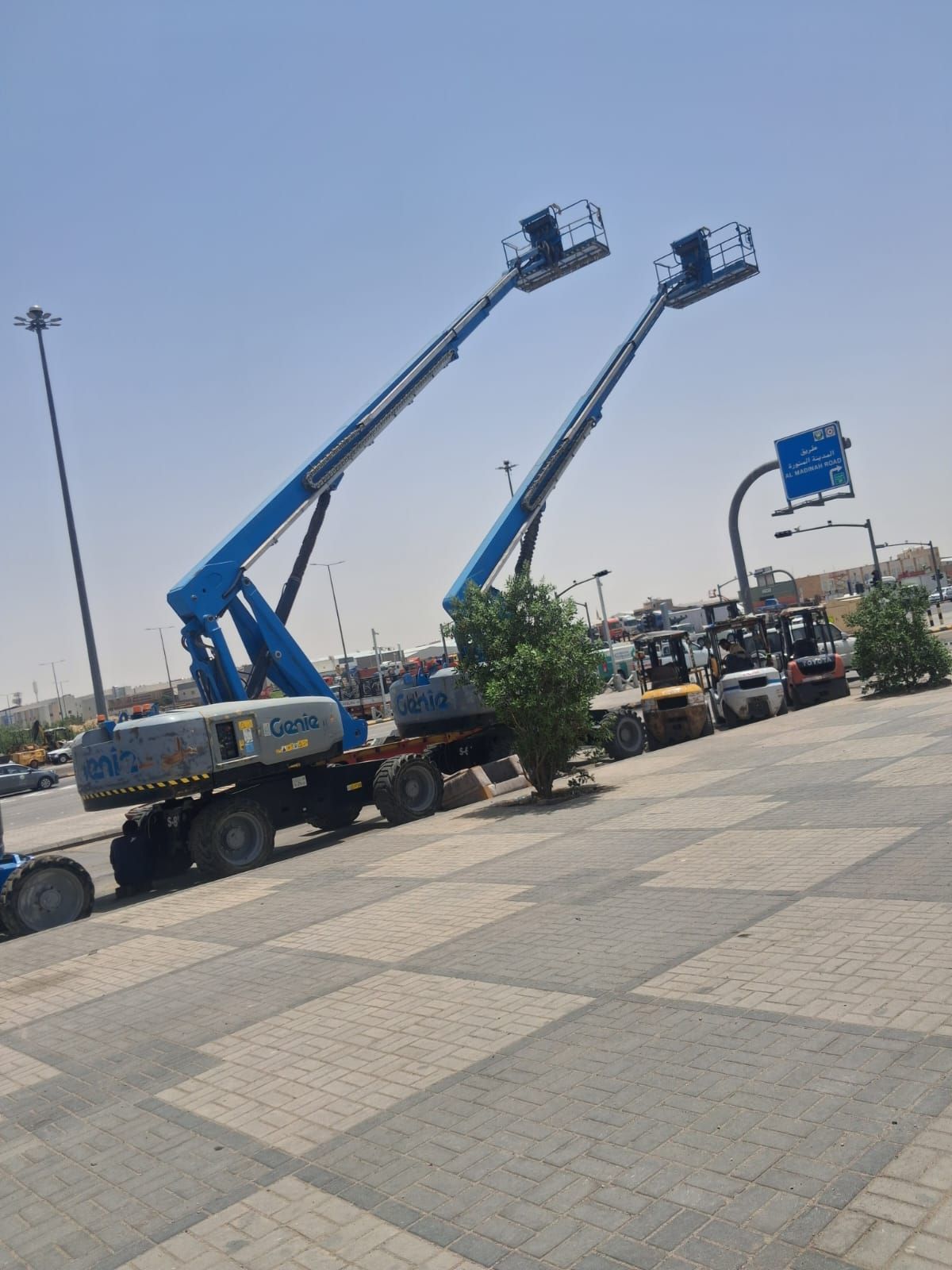 مان لفت سيزر لفت للإيجار