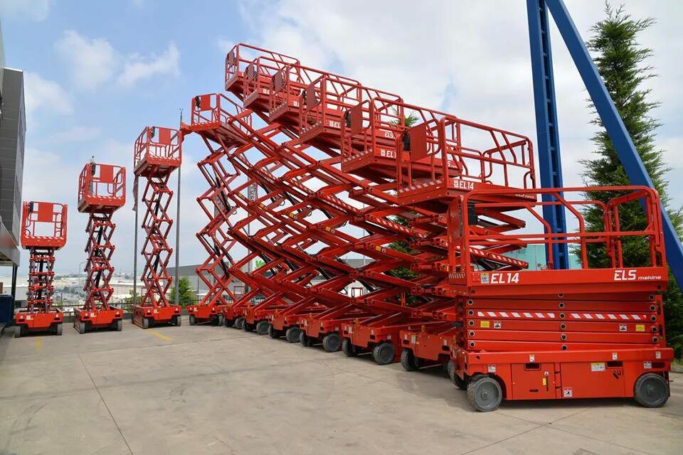 سيزر لفت للإيجار كرينات للإيجار مان لفت فوركلفت