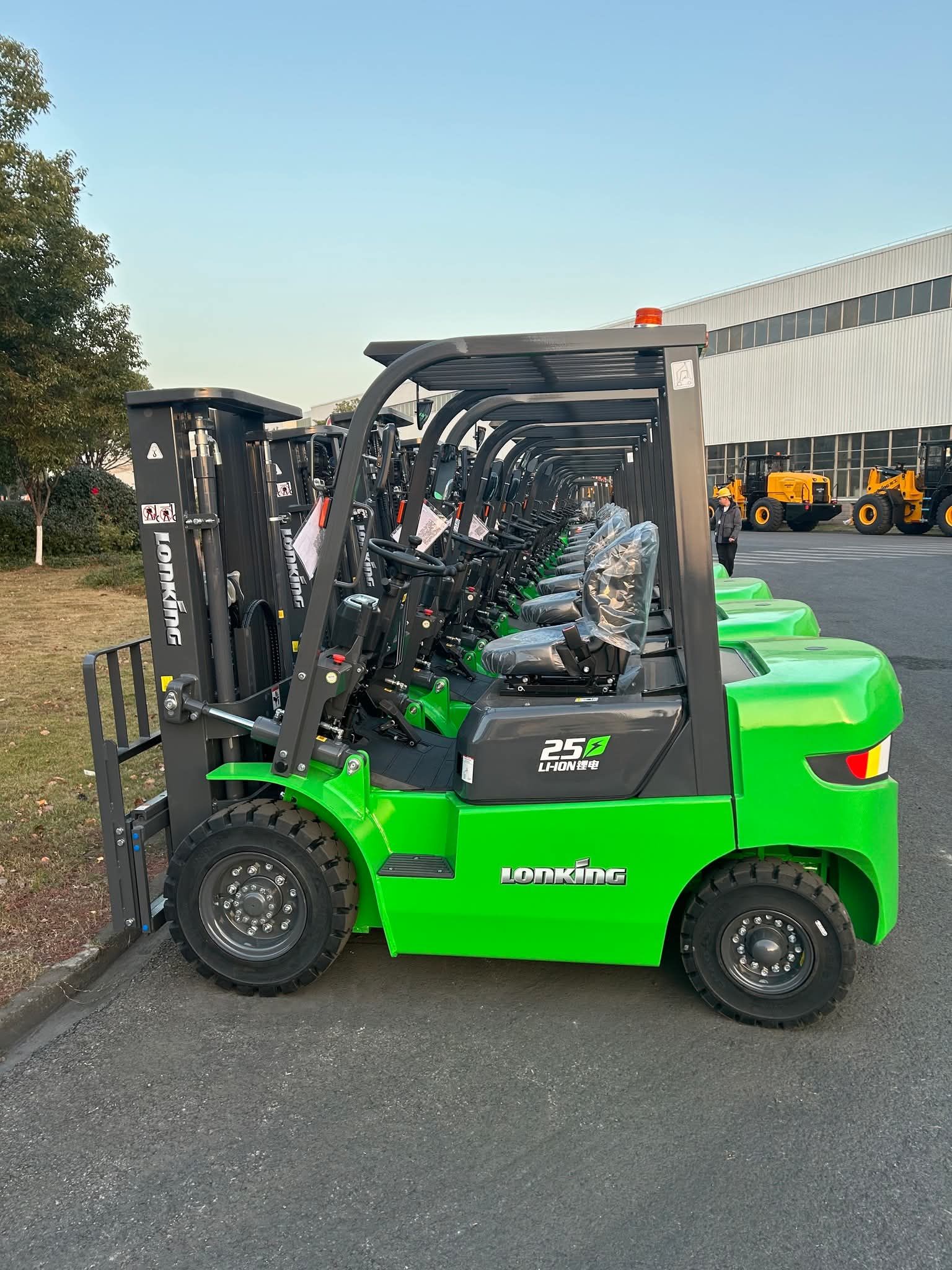 فوركلفت اللايجار جدة رافعة شوكية اللايجار جده رافع