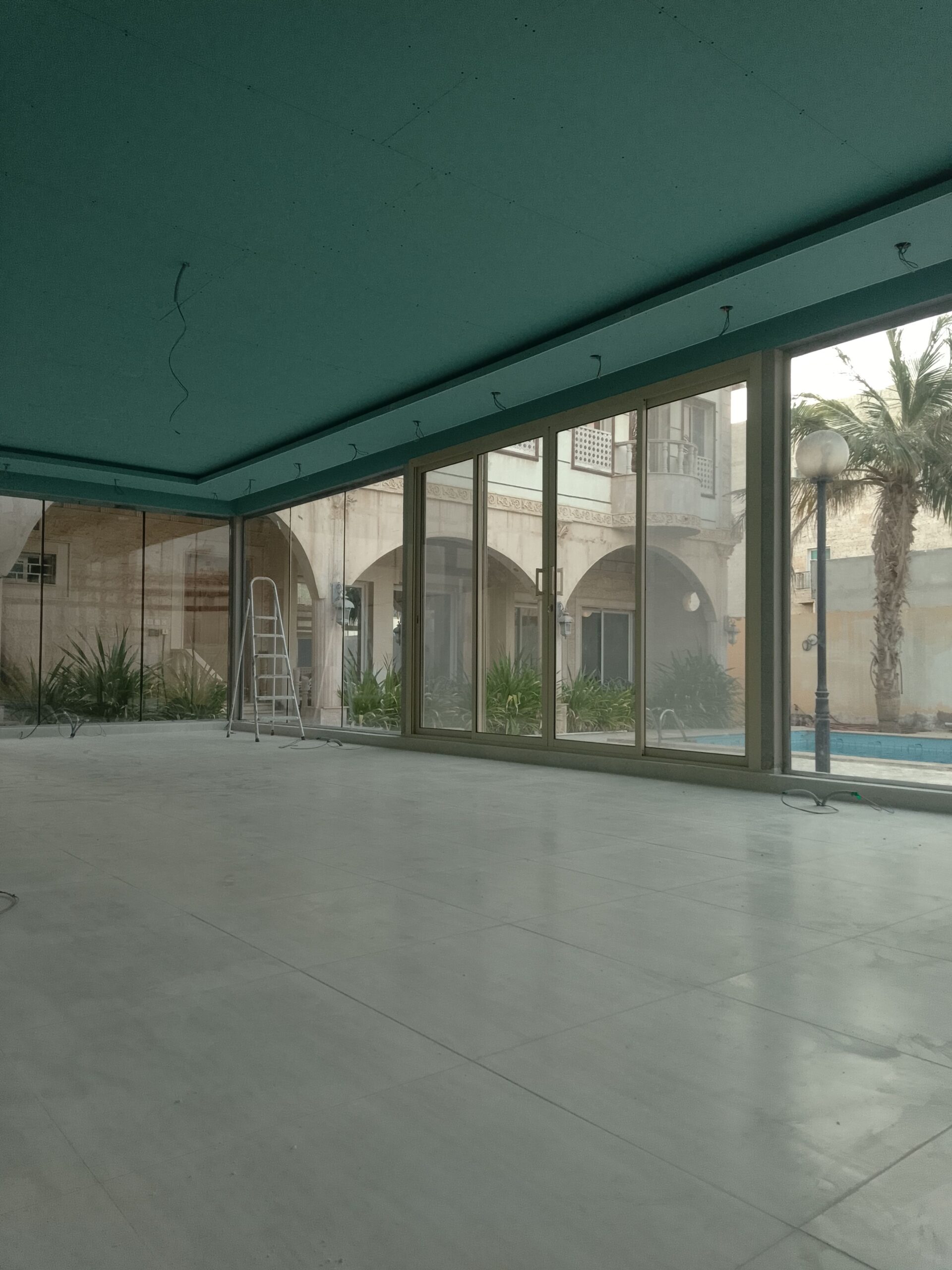 مظلات سواترجده تركيب ساندويش بنل وبرجول جده وتشظيب