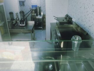 16B0AB87-6AA8-462E-8A30-DD0704F2A38E