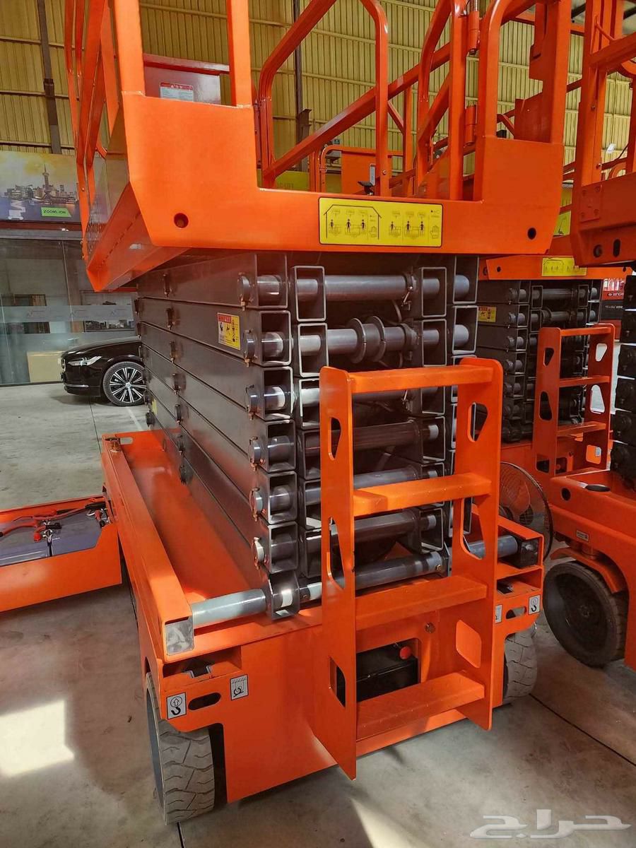 سيزر لفت 8متر 10متر للإيجار جدة مكة الدمام الرياض