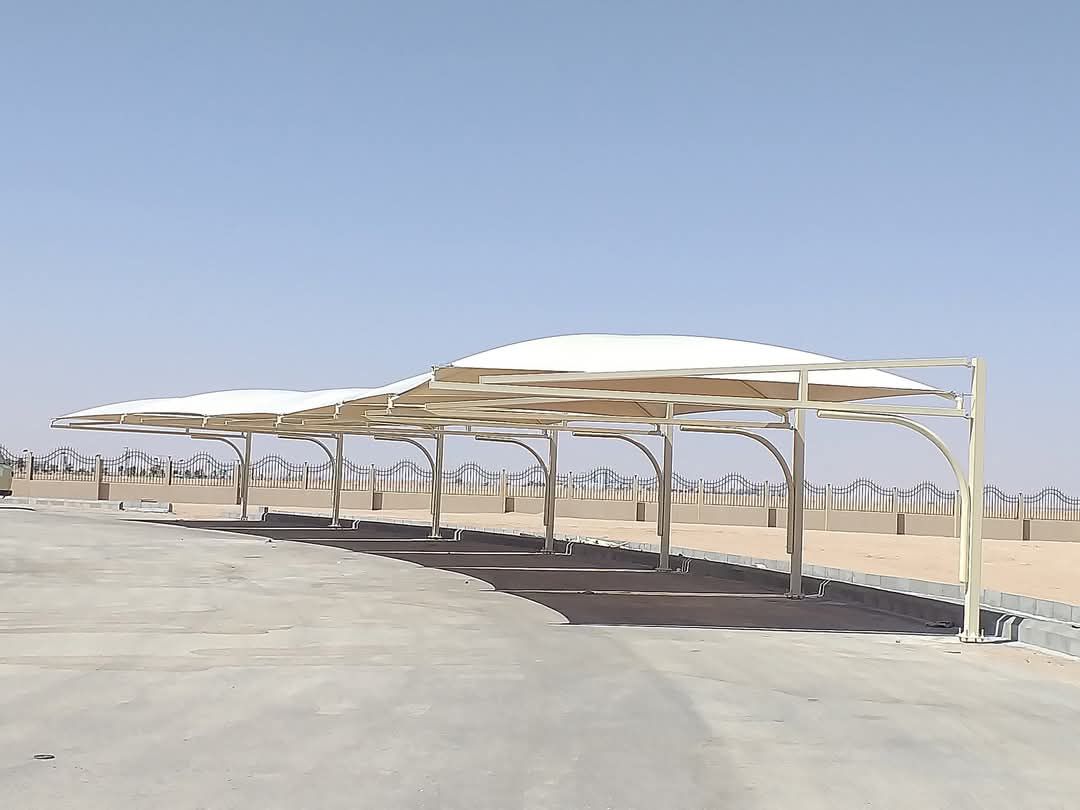 مظلات السيارات