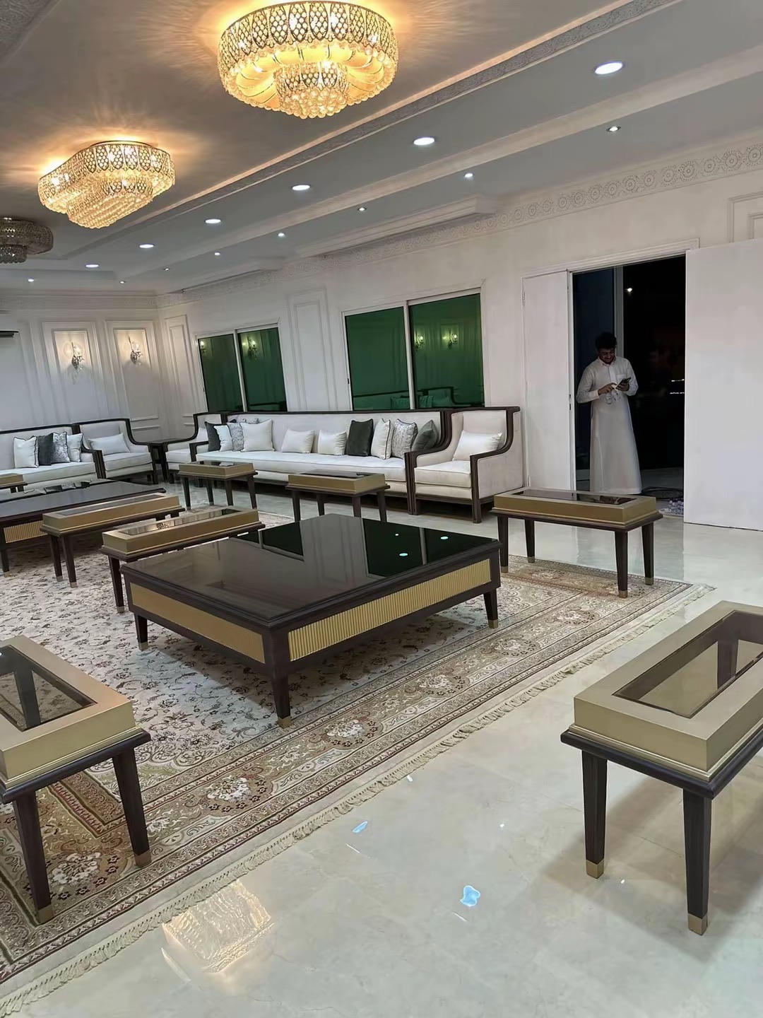 الرياض تواصل معنا أبو أحمد للمفروشات الجاهزه وتفصا